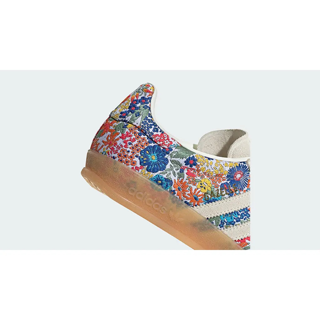 Gazelle Indoor - Floral Embroidery