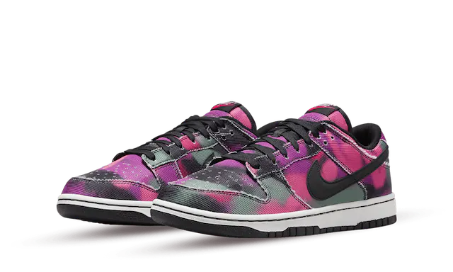 Dunk - Graffiti Pink