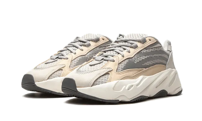 Yeezy 700 V2 - Cream