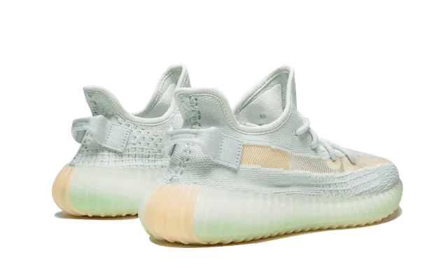 Yeezy 350 V2 - Hyperspace