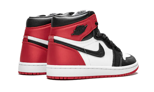 Air Jordan 1 - Satin Black Toe