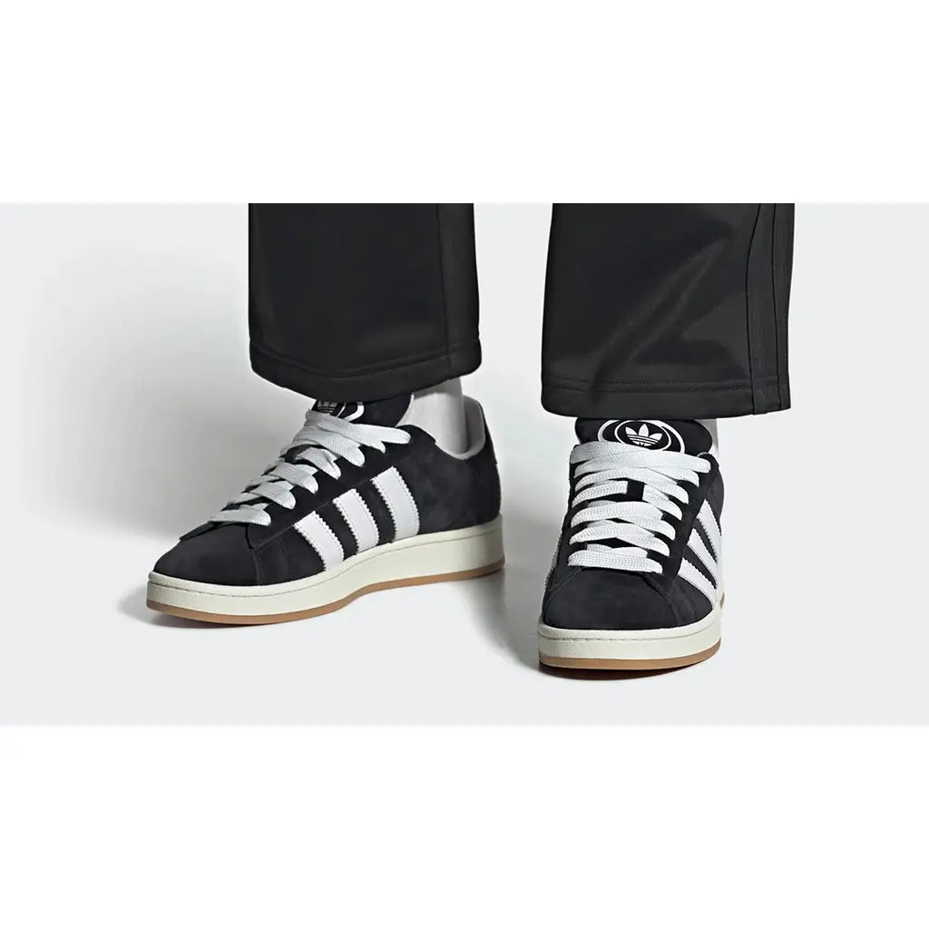 Campus 00 - Black White