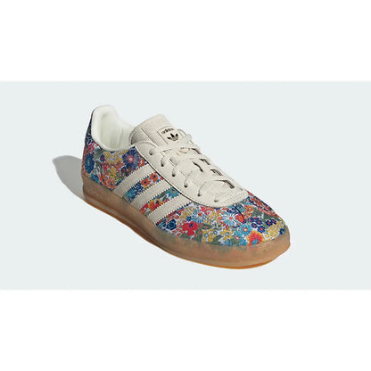 Gazelle Indoor - Floral Embroidery